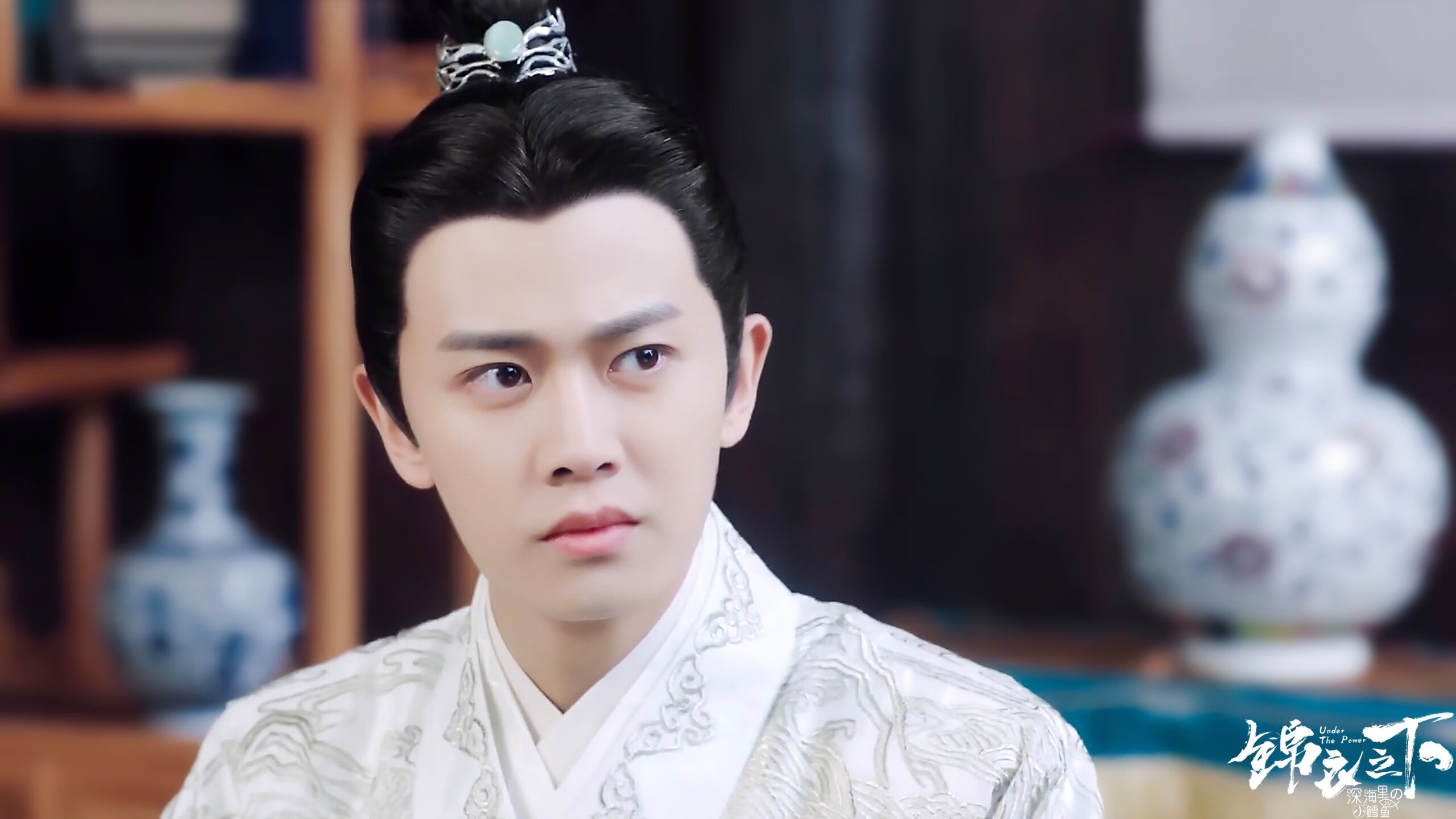 九游游戏中心官网-拯救球队的“终极武器”——关键时刻的英雄表现，拯救篮球