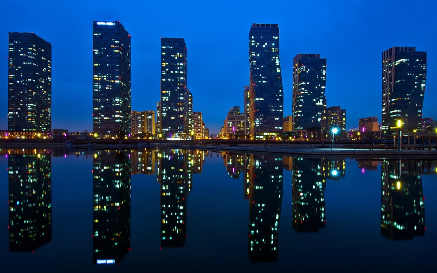 -王者荣耀赛事解说风格：分析不同解说的特点与风格，王者荣耀赛事战令