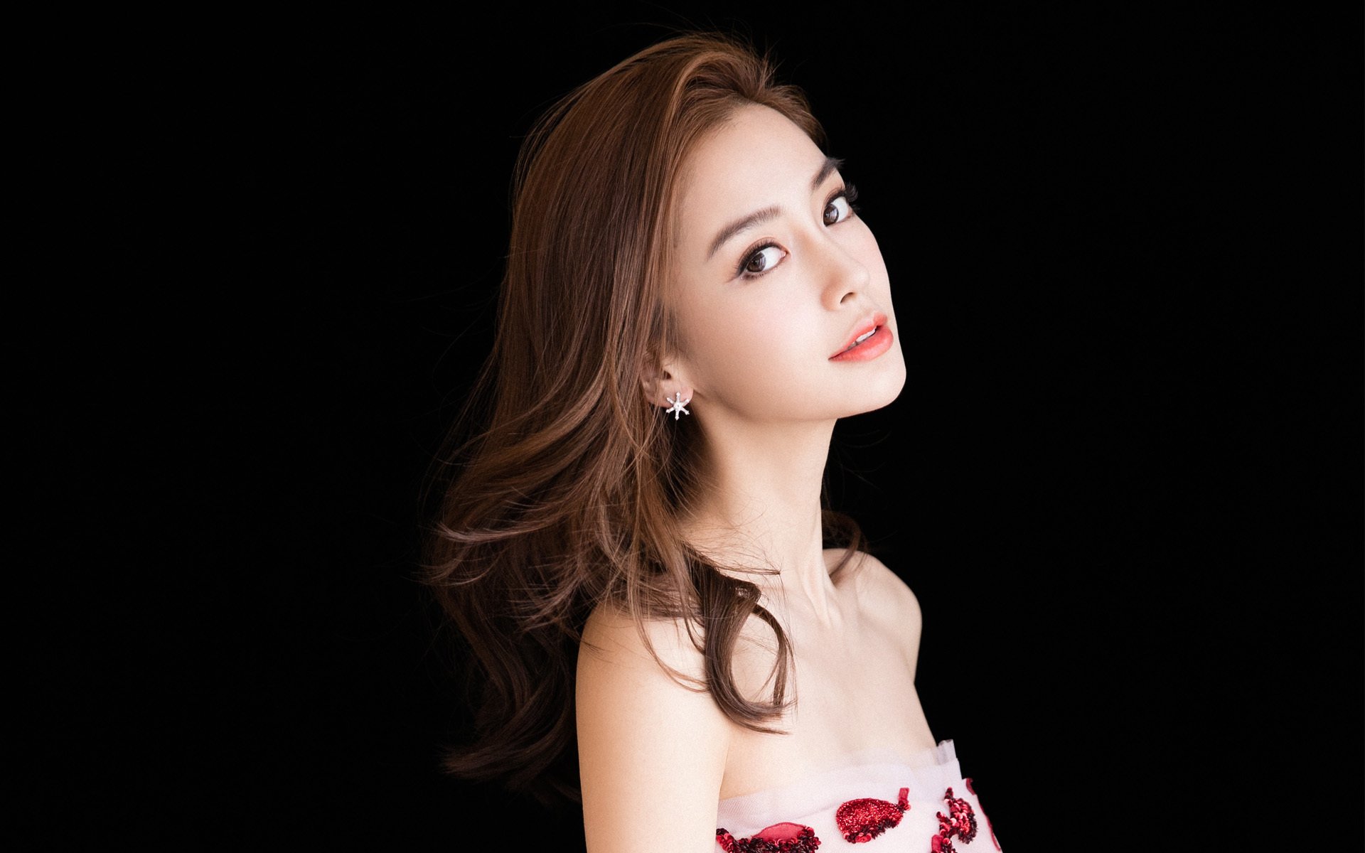 -中国足球文化活动多样，促进全民参与，中国足球文化活动多样,促进全民参与