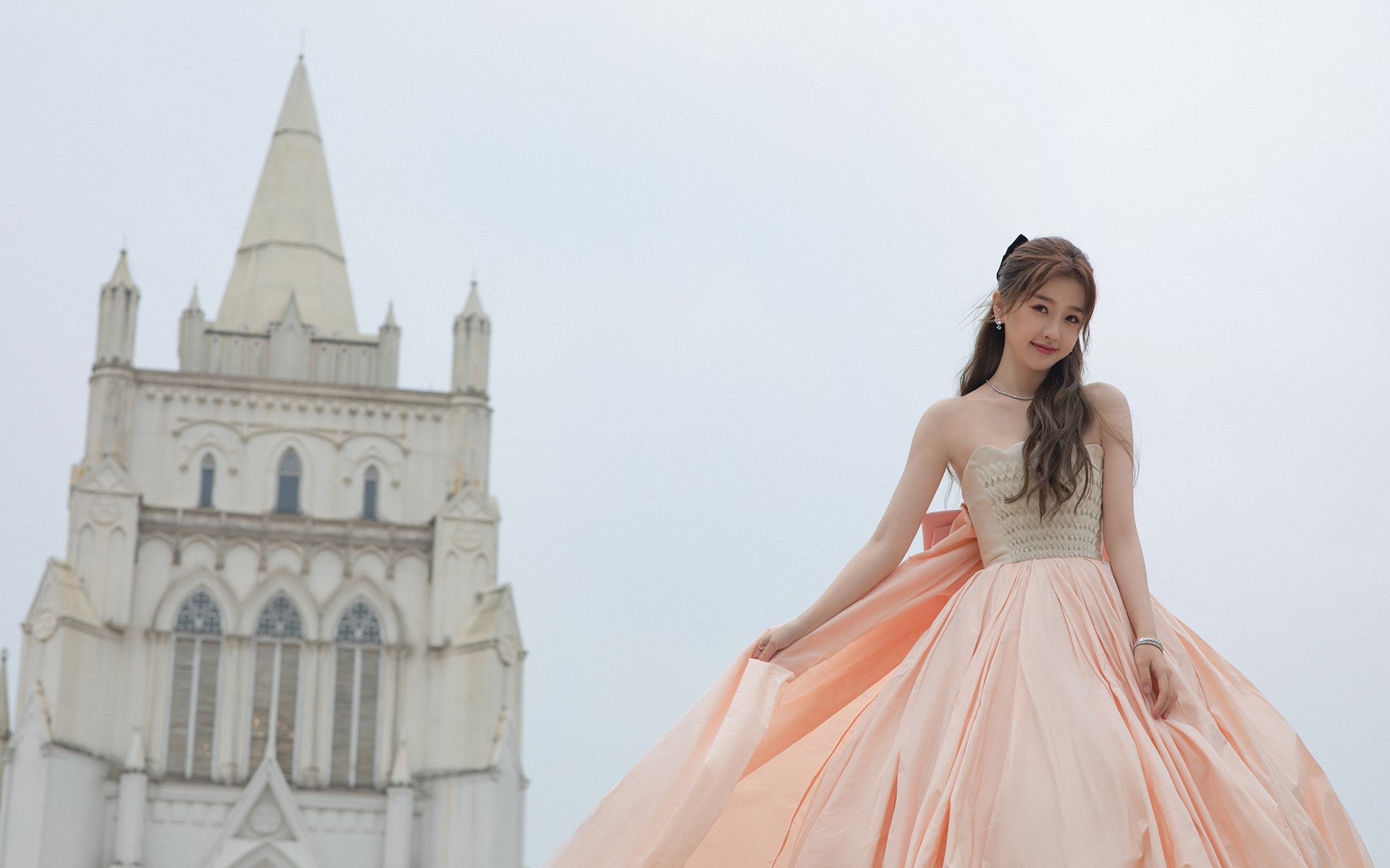 斯洛特执教首季即带队夺冠,红军重返巅峰,斯洛特耶斯为啥退役