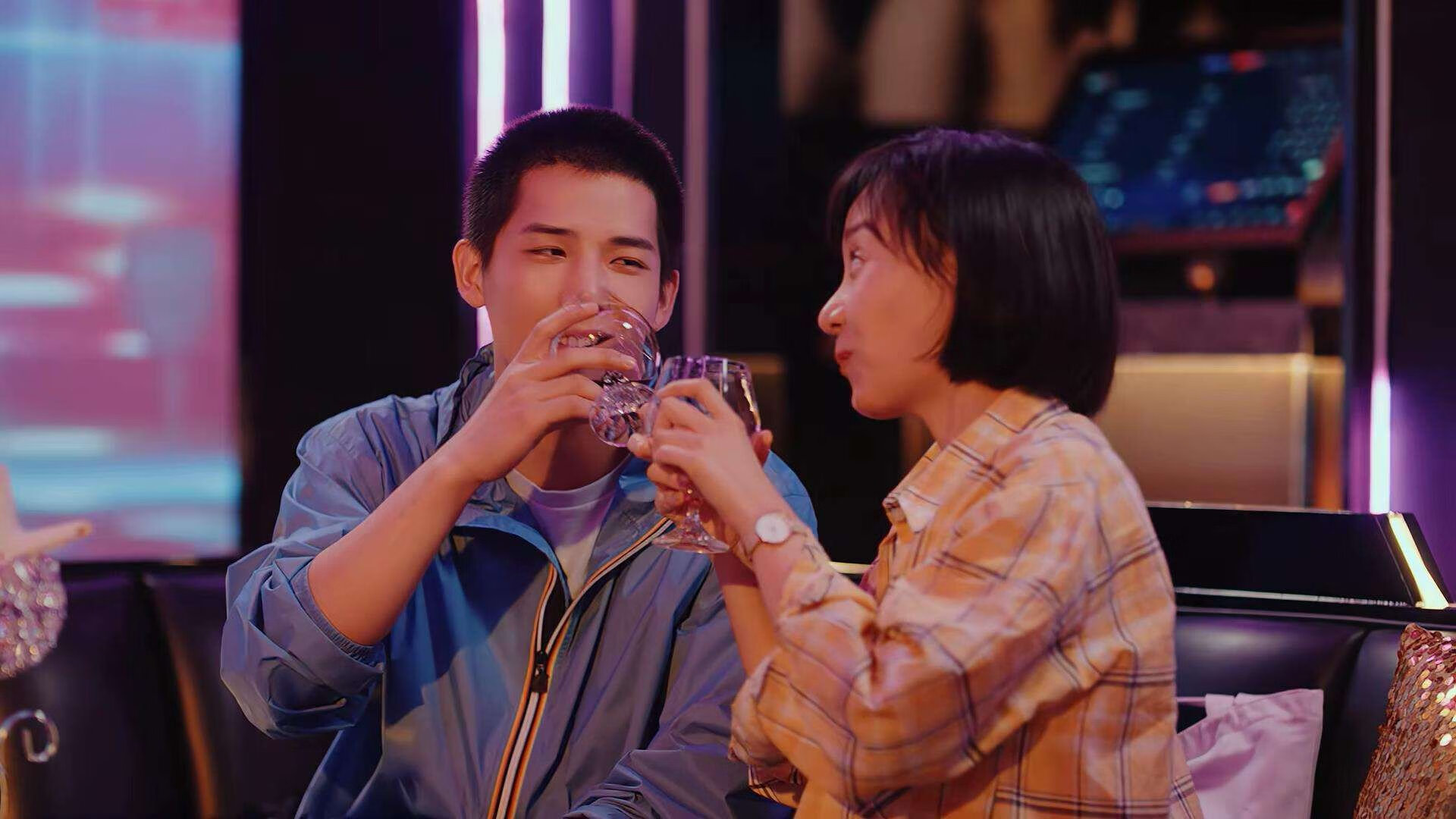 九游(jiuyou)官方网站-短暂休整结束球队重返训练场开启备战新阶段，重返球场的句子